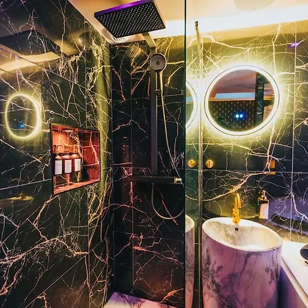 Appartamento Room, Sauna Et Jacuzzi Broglie