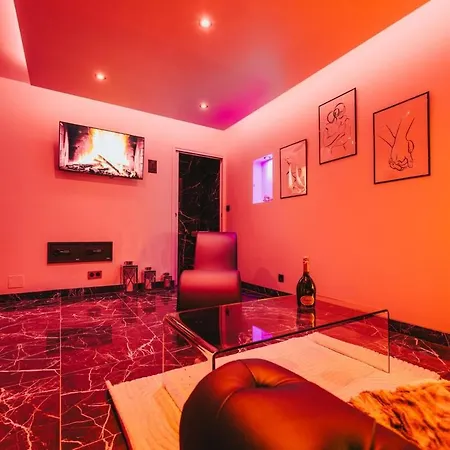 Room, Sauna Et Jacuzzi Broglie