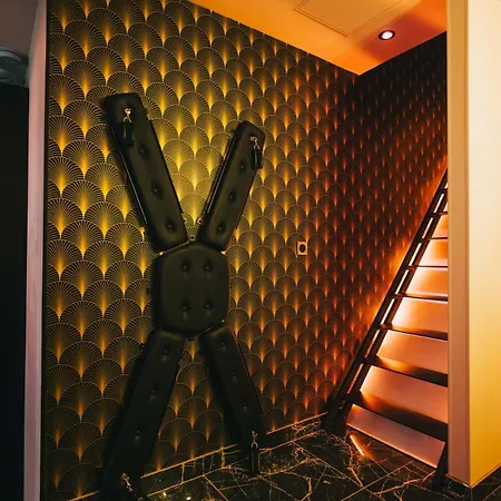 Room, Sauna Et Jacuzzi Appartamento *